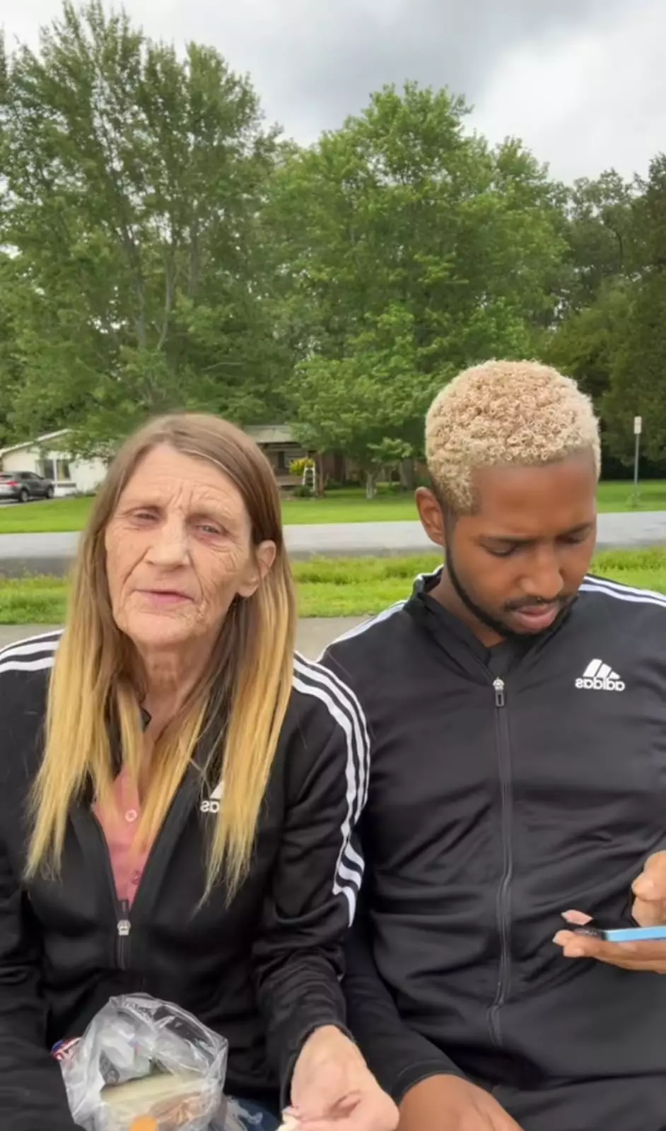 nenek ini umumkan akan segera punya bayi © TikTok