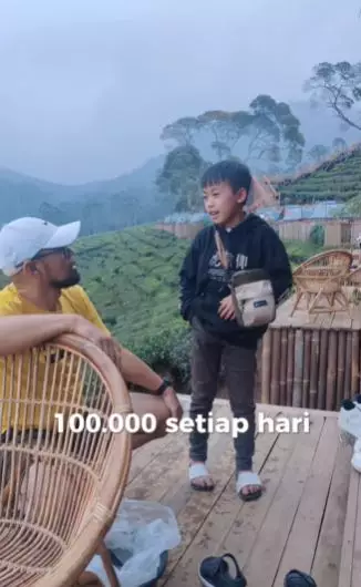 Aksi anak kecil menjual jagung selama 2 tahun ini sampai bisa nabung Rp 80 JT  Instagram/@agungc_properti 