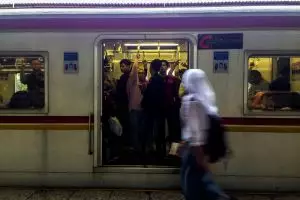 [KUIS] Suka telat atau nggak saat ngantor bisa ketahuan dari cara makanmu, hayo ... ketahuan, nih, ye