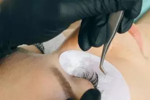 [KUIS] Jawab 7 pertanyaan cara merawat eyelash extension, buktikan kamu si ahli perawatan bulu mata