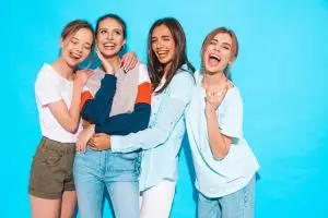 [KUIS] Kalau diibaratkan telenovela 90-an, mana sih yang paling sesuai sama gaya aesthetic-mu?