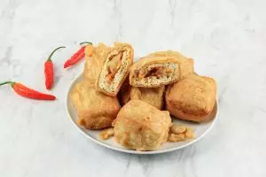 [KUIS] Pilih 1 dari 5 camilan tahu ini, terbongkar semua gayamu saat bucin