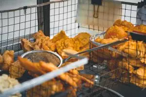 [KUIS] Pilih gorengan favoritmu di sini dan bongkar caramu mengatasi rasa sedih