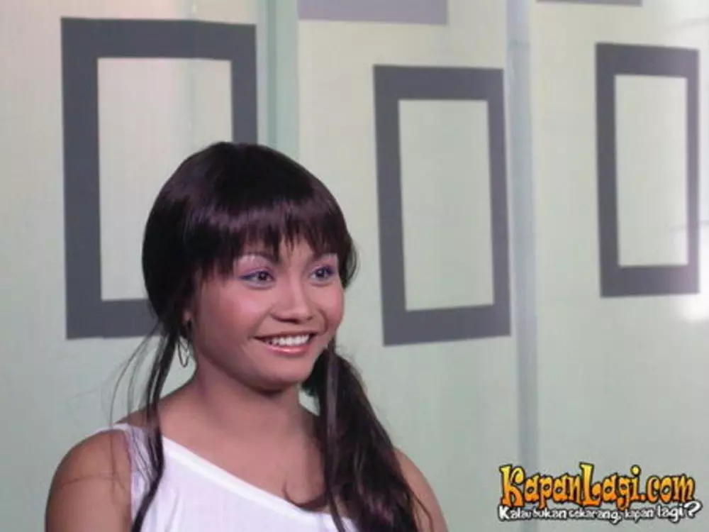 mawar afi oplas hidung 200 juta © 2024 brilio.net