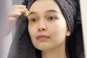 [KUIS] Bahan aktif cerahkan wajah bukan cuma niacinamide, cek kondisi kulit demi bebas kusam