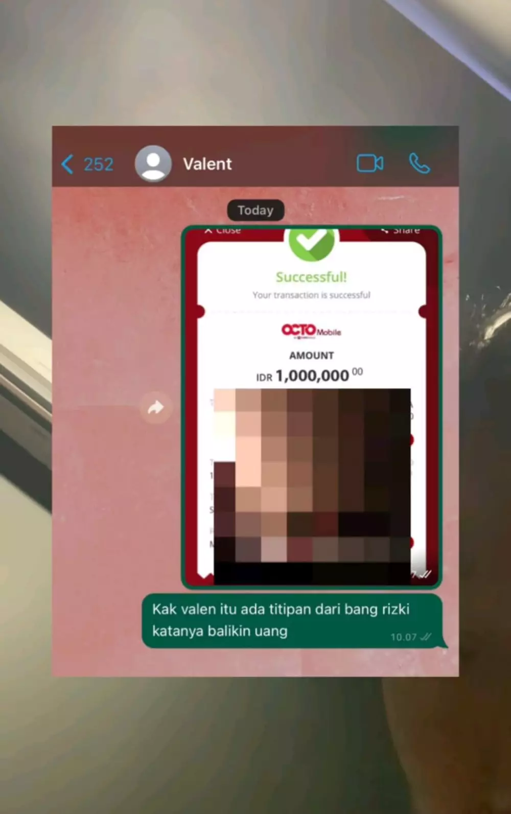 Momen wanita kesal diajak split bill © TikTok Momen wanita kesal diajak split bill © TikTok