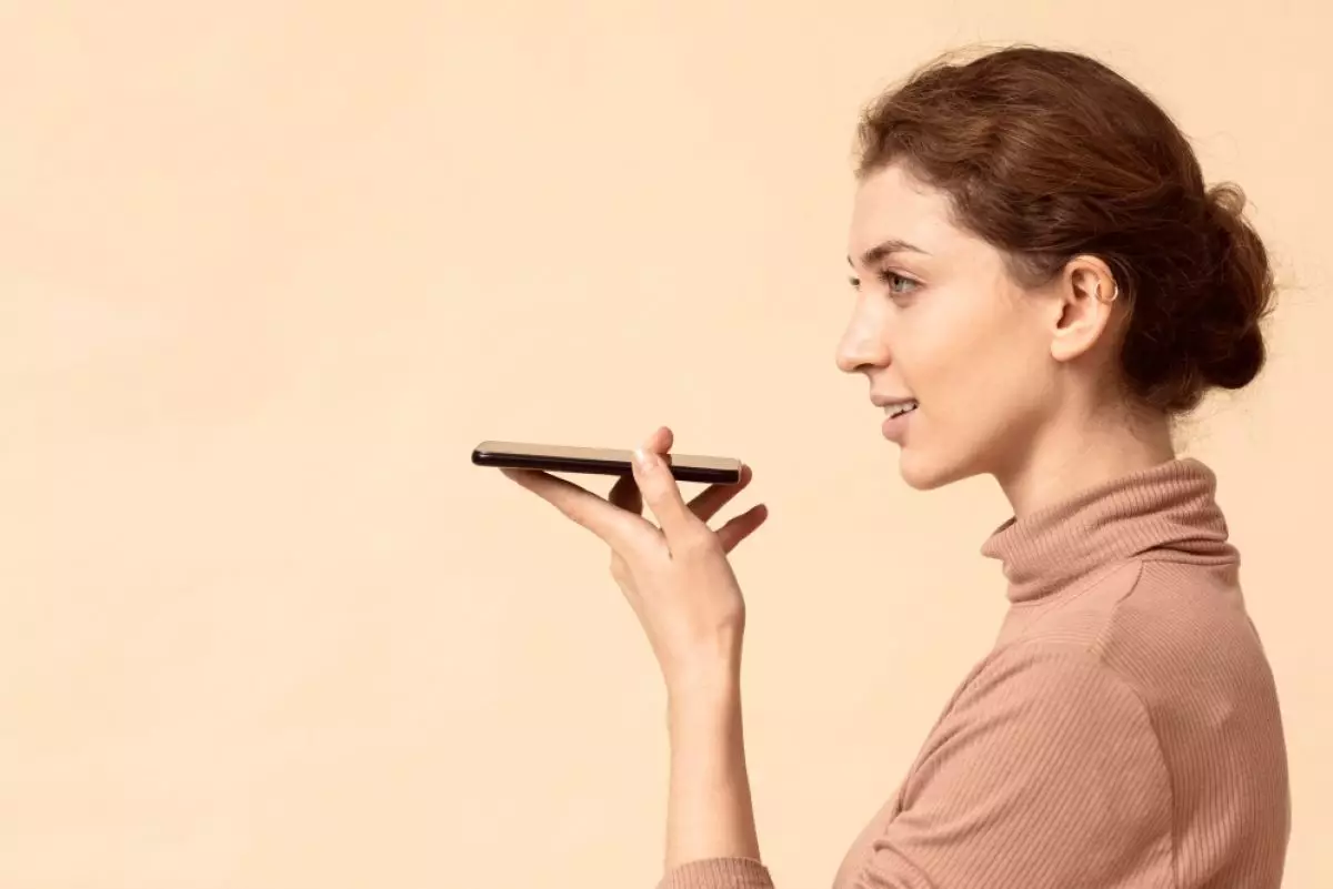 Cara mengkloning suara pribadi di iPhone atau MacBook, bisa digunakan untuk berbagai aplikasi