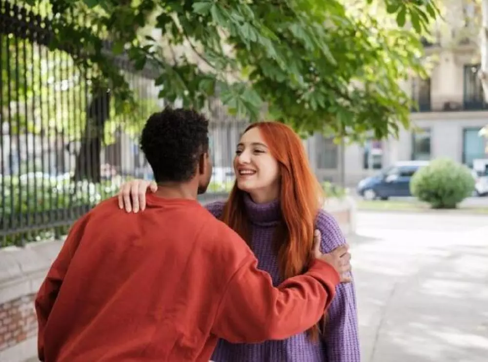 Trik gombalan maut agar bisa taklukkan gebetan freepik.com