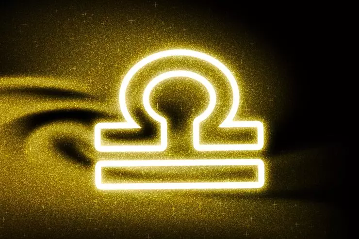 Ramalan keuangan 12 zodiak di Agustus 2024 freepik.com