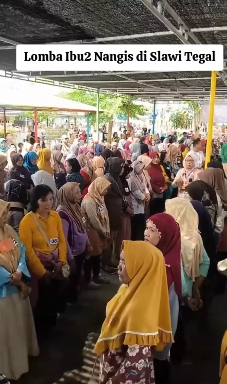 ratusan emak emak nangis di Tegal © TikTok