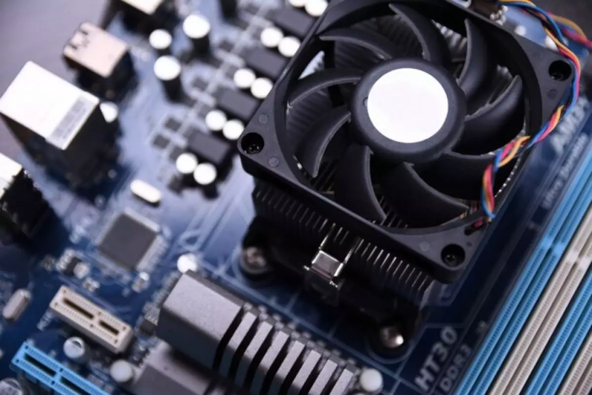 5 Cara memperbaiki masalah kesalahan kipas CPU di PC agar perangkat tetap bekerja dan tidak panas