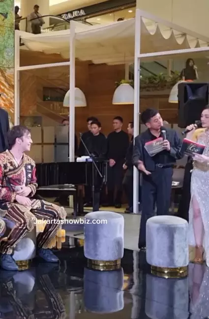 Celine dan Stefan perdana satu panggung © TikTok Celine dan Stefan perdana satu panggung © TikTok