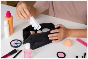 [KUIS] Cara rawat produk makeup tunjukkan kamu green flag atau red flag dalam menjalin hubungan asmara