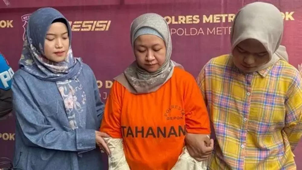 kasus Meita Irianty yang tega aniaya balita  berbagai sumber