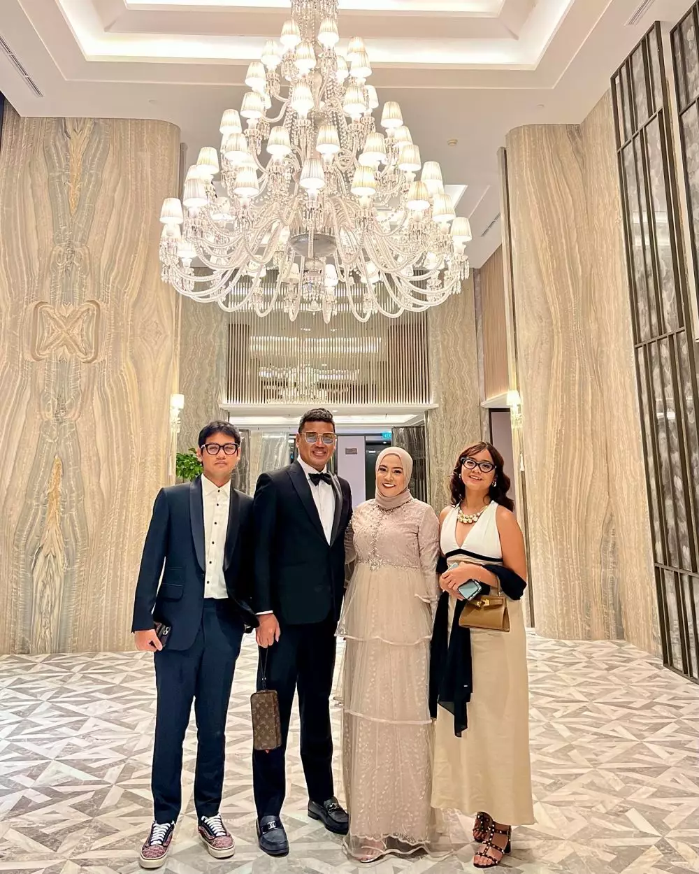 pendapatan nino kuya jadi sopir © instagram