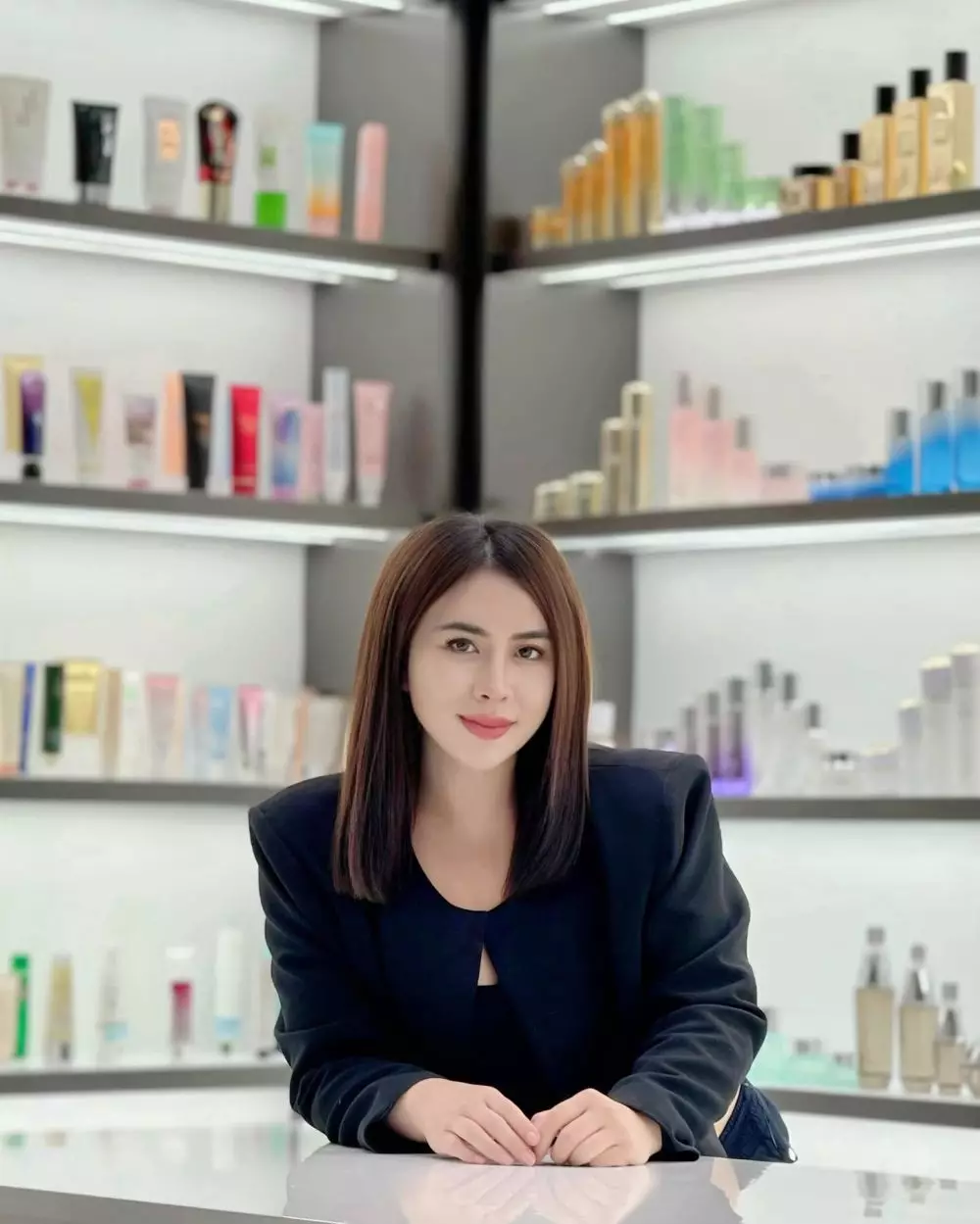 gurita bisnis Maharani Kemala © berbagai sumber gurita bisnis Maharani Kemala © berbagai sumber