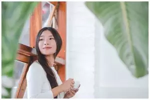 [KUIS] 4 Inner beauty perempuan yang pesonanya mudah memikat pria, cari tahu di sini yuk!