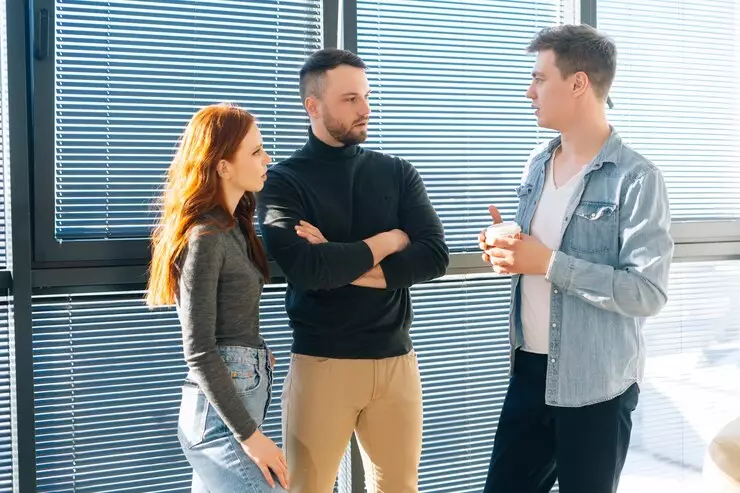  Contoh kalimat retoris  freepik.com