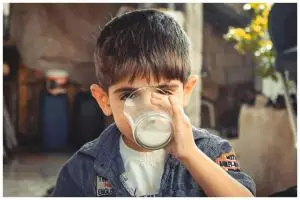 Cegah diabetes, begini 8 cara memilih susu tanpa gula untuk anak