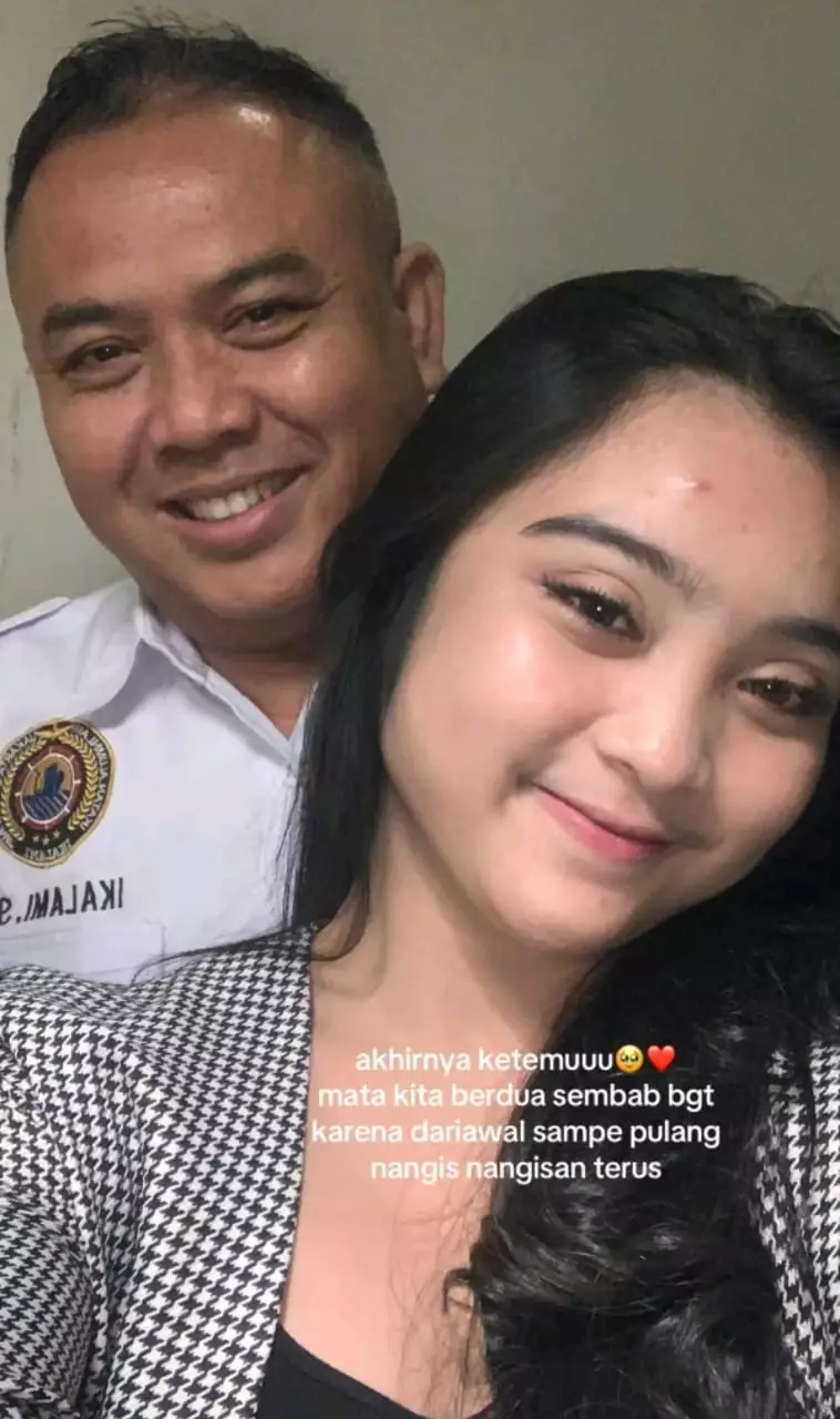 perempuan maafkan ayahnya yang ninggalin 20 tahun lalu © TikTok perempuan maafkan ayahnya yang ninggalin 20 tahun lalu © TikTok