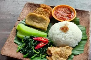 [KUIS] Kenali sisi lain dirimu lewat gayamu makan nasi tempong khas Banyuwangi