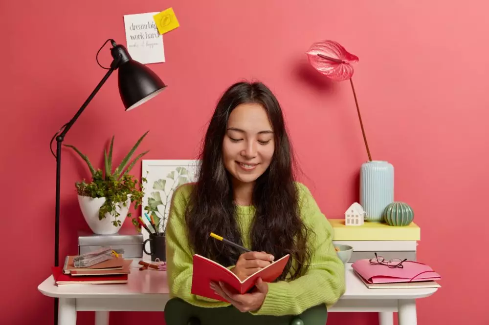 Contoh kalimat tidak langsung © 2024 freepik.com