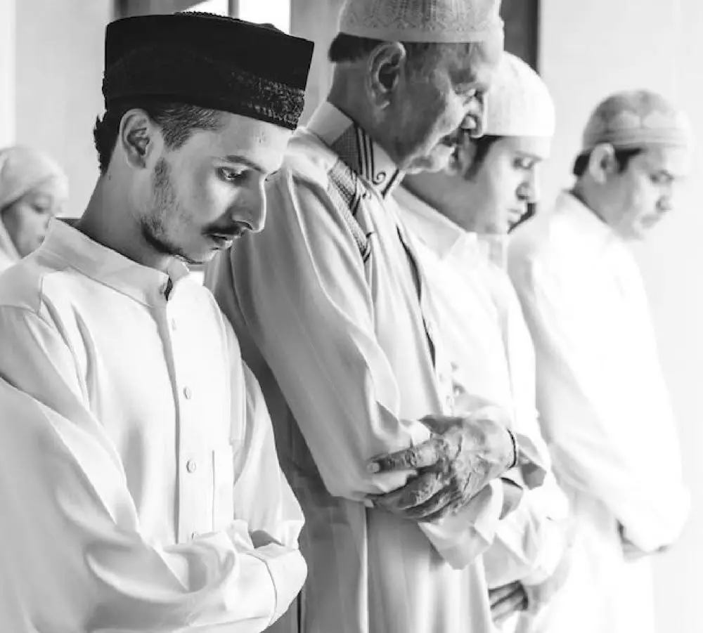 Tata cara sholat jenazah freepik.com