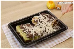 Tanpa mixer, ini trik bikin kue pukis lebih lebih lumer cuma pakai takaran sendok