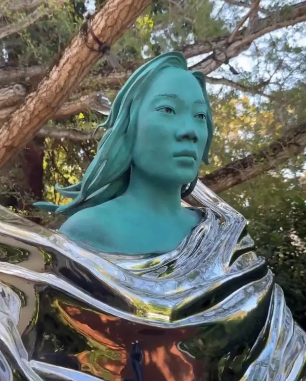 Mark Zuckerberg bikin patung istri © Instagram