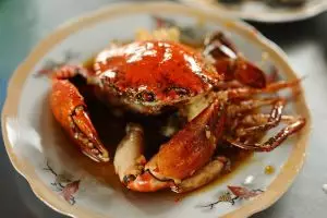 [KUIS] Makan kepiting ungkap seberapa sabar dan telaten dirimu, pilih caramu dan temukan jawabannya