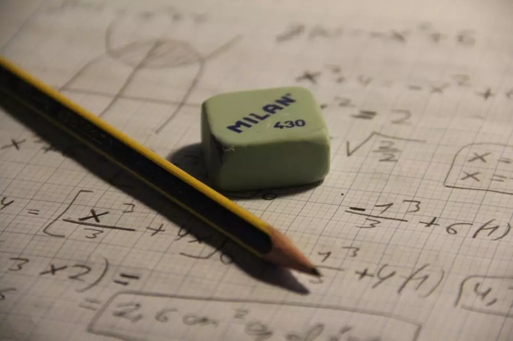 contoh soal belah ketupat © 2024 brilio.net contoh soal belah ketupat © 2024 brilio.net