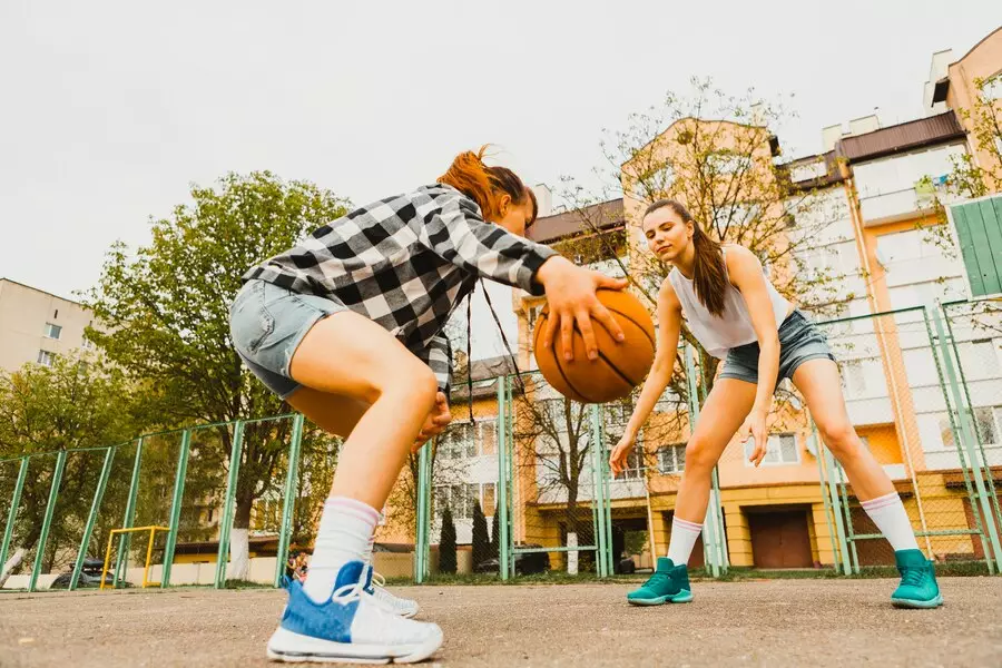 Tujuan utama dalam permainan bola basket adalah © 2024 freepik.com Tujuan utama dalam permainan bola basket adalah © 2024 freepik.com