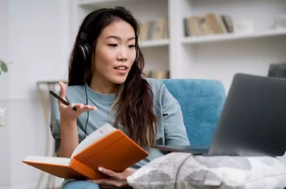 Contoh kalimat konjungsi kronologis freepik.com Contoh kalimat konjungsi kronologis freepik.com