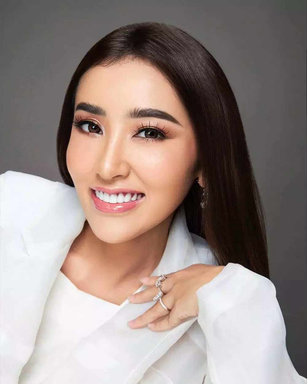 Shahnaz Anindya laporkan suaminya Altaf Vicko © Instagram  Shahnaz Anindya laporkan suaminya Altaf Vicko © Instagram