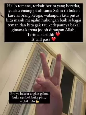 rachel vennya umumkan putus dari salim © instagram