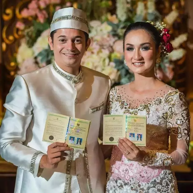 Drama rumah tangga Tengku Dewi dan Andrew Andika © Instagram Drama rumah tangga Tengku Dewi dan Andrew Andika © Instagram