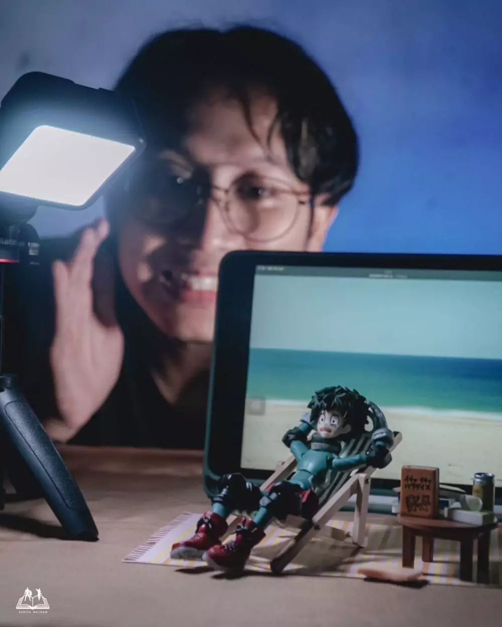 Pria ini tuai prestasi di kancah internasional berkat motret mainan © Berbagai sumber