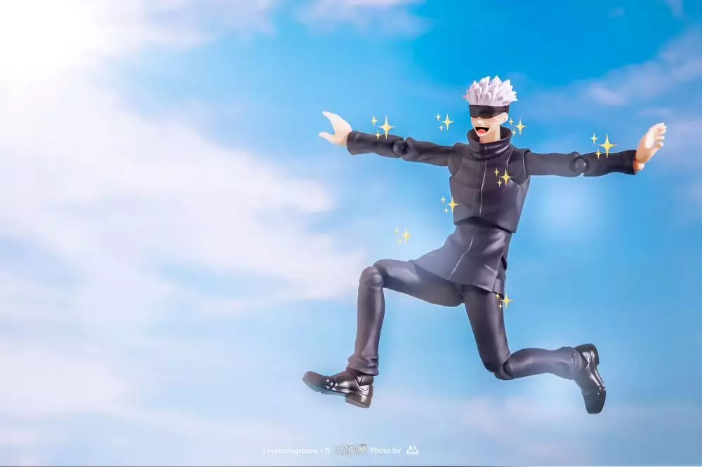 Pria ini tuai prestasi di kancah internasional berkat motret mainan © Berbagai sumber