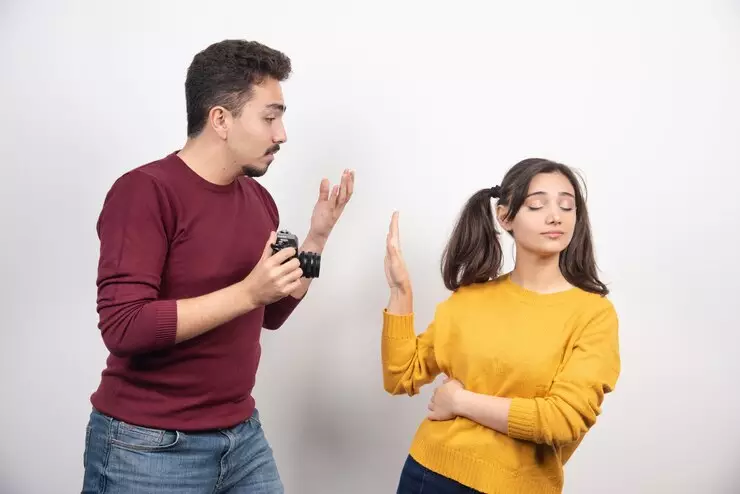 Alasan pasangan memilih selingkuh menurut psikologis freepik.com  Alasan pasangan memilih selingkuh menurut psikologis freepik.com