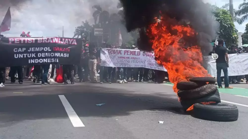 Sejarah perjuangan Mei 1998 © 2024 freepik.com