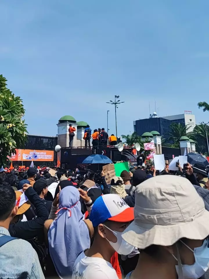 Hal yang harus disiapkan saat ikut demonstrasi © 2024 freepik.com