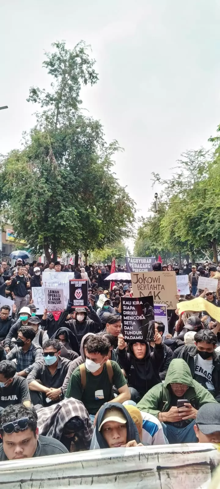 Apa bedanya demonstrasi unjuk rasa dan aksi massa Berbagai sumber Apa bedanya demonstrasi unjuk rasa dan aksi massa Berbagai sumber