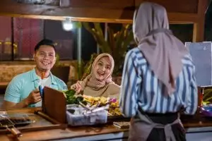 [KUIS] Tim makan di warung itu-itu aja atau eksplor tempat baru? Temukan sifat aslimu dari pilihanmu