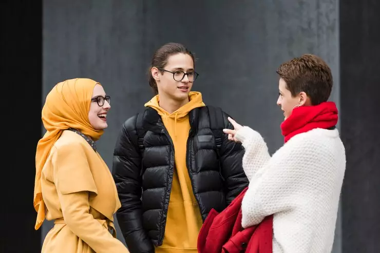 Contoh kalimat positif negatif dan tanya dalam bahasa Inggris freepik.com Contoh kalimat positif negatif dan tanya dalam bahasa Inggris freepik.com