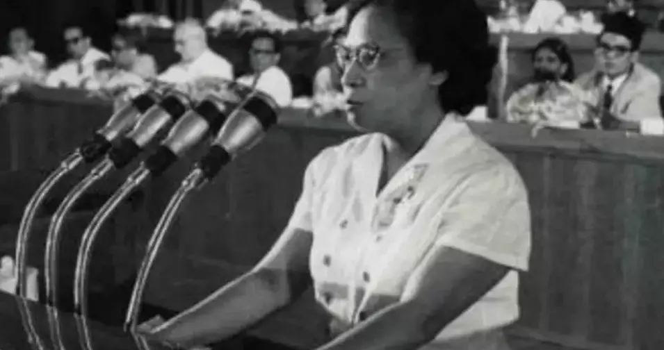 Kisah Francisca Fanggidaej nenek Reza Rahadian © 2024 freepik.com