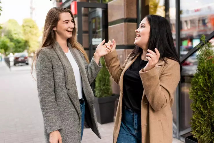 Contoh kalimat saran dalam bahasa Inggris freepik.com