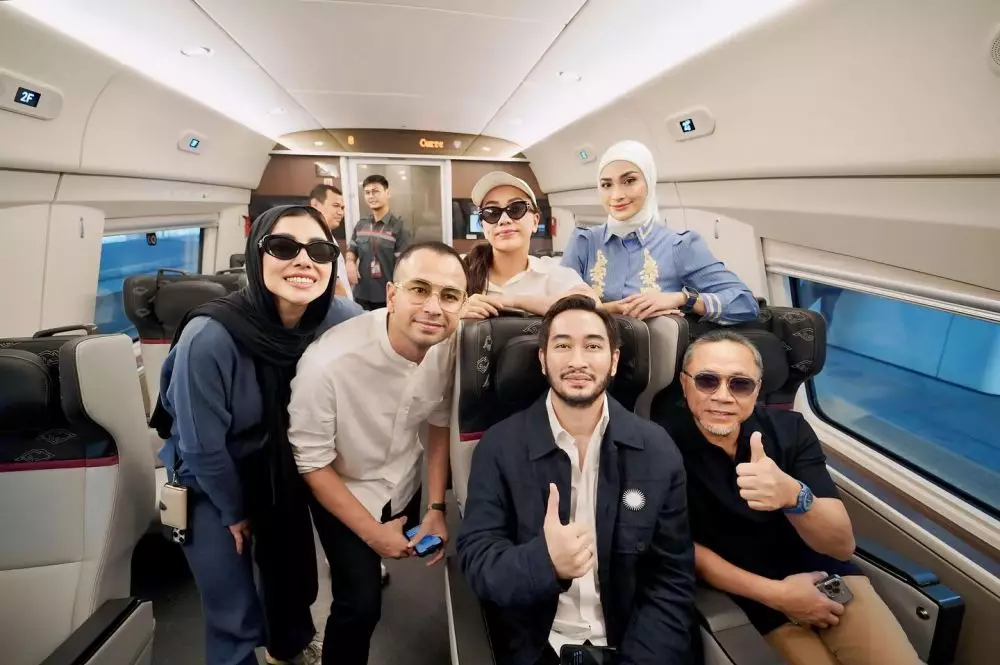 klarifikasi Raffi Ahmad nggak ikut demo © Instagram