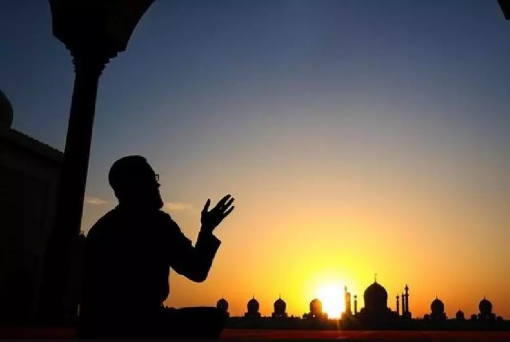 Rabu wekasan adalah freepik.com