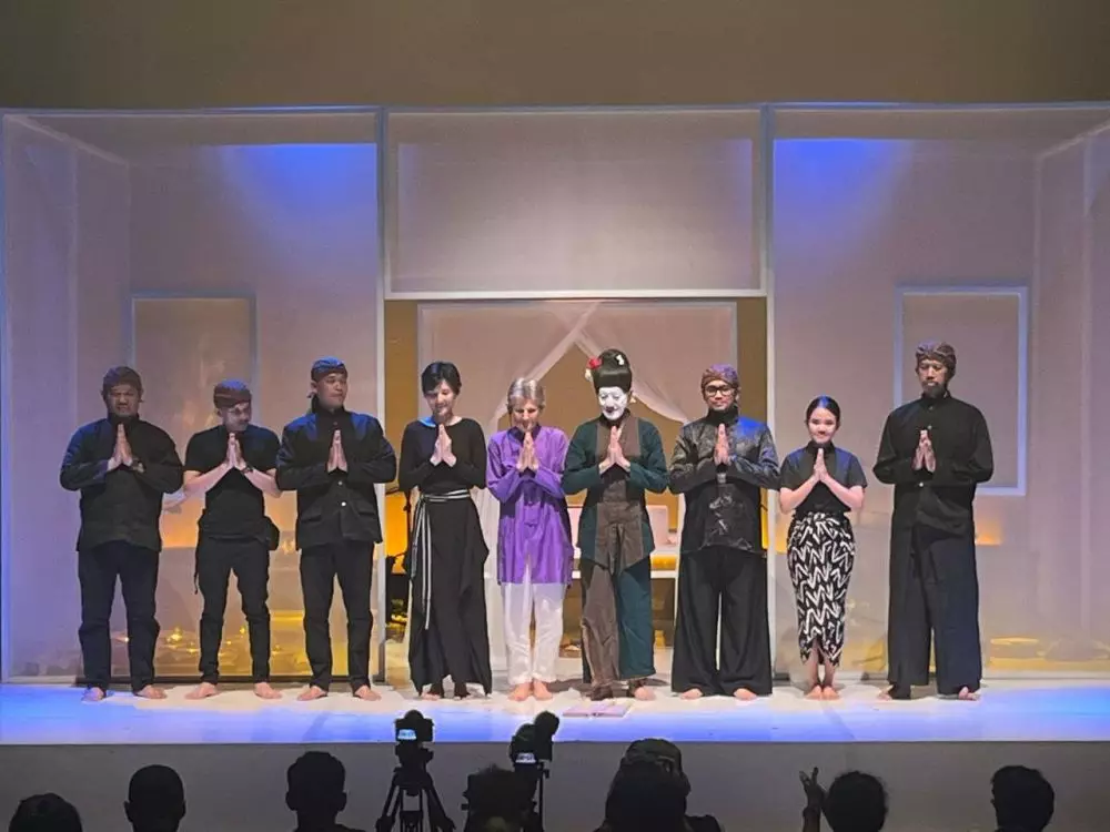 Empat Puluh Malam dan Satunya Hujan serat centhini artjog © 2024 brilio.net