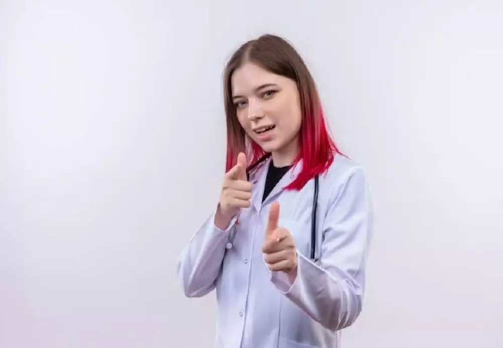 cara menyembuhkan sariawan freepik.com